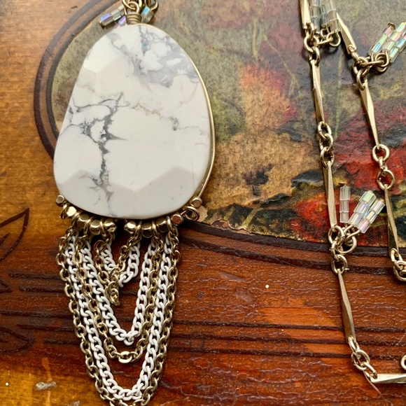 Express White Howlite Crystal Dangle 32" Necklace - Picture 11 of 12